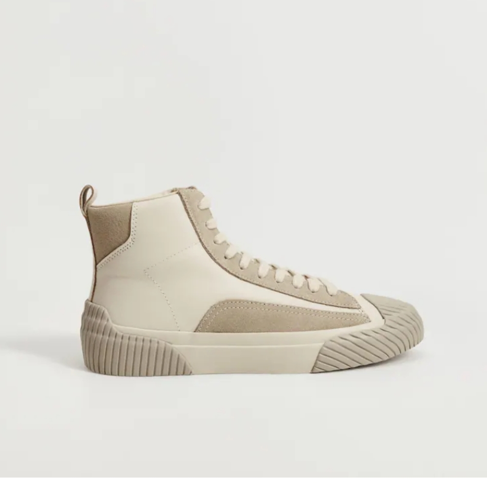 Lace-up leather sneakers